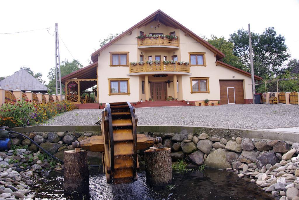Pensiunea Marioara Breb Экстерьер фото